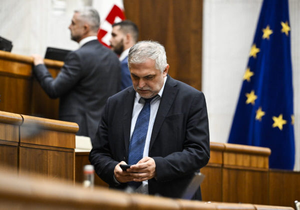 Nemôžeme so sebou nechať zametať, tvrdí Michelko v reakcii na nepodporenie balíka sankcií proti Rusku