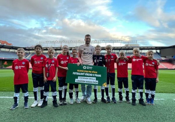 Takto chutí futbal: Majstri Slovenska z Banskej Bystrice zažili nezabudnuteľný víkend v Prahe s Lukášom Haraslínom