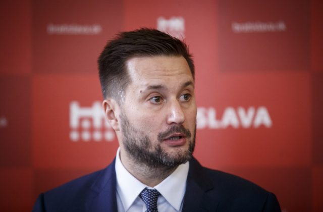 Vláda sa snaží hazard na poslednú chvíľu zachrániť, tvrdí Vallo. Bratislava odmieta novelu zákona