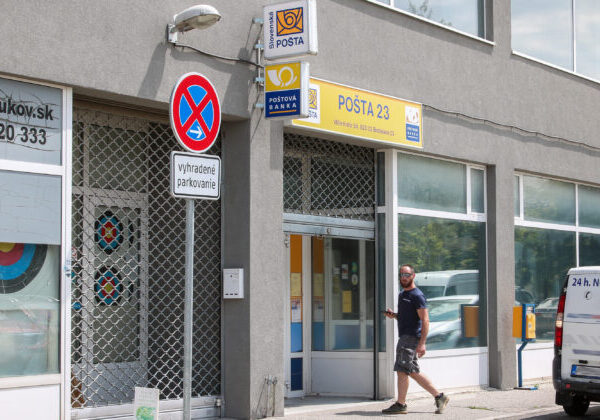 Slovenská pošta zruší 21 pobočiek v okresných mestách, zmeny sa dotknú aj prevádzok v Poprade – FOTO