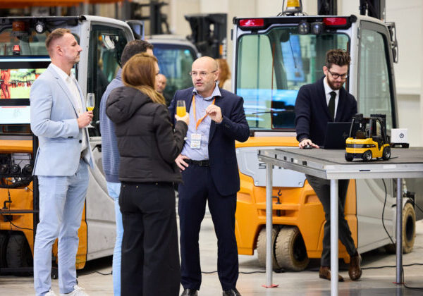 STILL Innovation Day 2025 sa niesol v duchu Harder, Better, Faster, Stronger. Nabitý program potešil aj fanúšikov hokeja