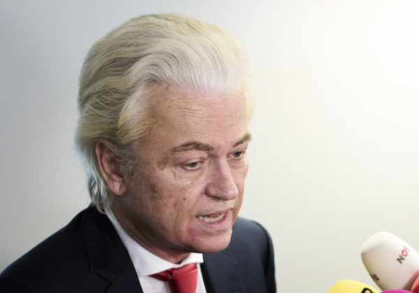 Krajne pravicový holandský politik Wilders zrušil rozhlasovú debatu pre obavy z útoku