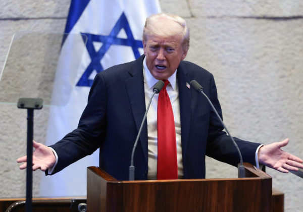 Vojna sa skončila, tvrdí Trump. Posledných 20 preživších rukojemníkov v Gaze sa vrátilo domov – FOTO