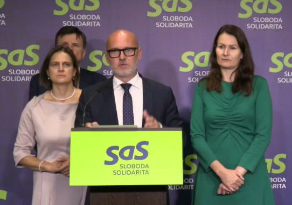 Liberáli majú nové informácie o nehode Pavla Gašpara, chcú zvolať mimoriadnu schôdzu parlamentu – VIDEO