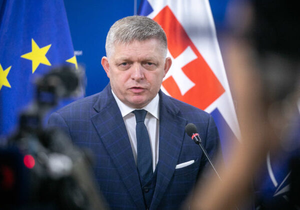Vojna na Ukrajine nie je podľa Fica našou vojnou. Ak chú ľudia premiéra vojny, musia si zvoliť iného