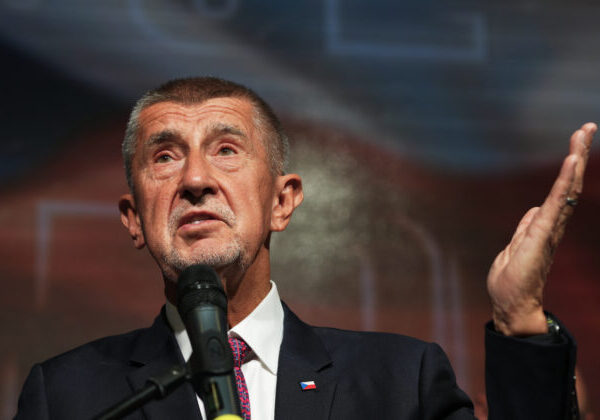 V českých voľbách zvíťazil „agent Kremľa“ a jeho triumf posilňuje euroskeptický tábor, píšu v Rusku