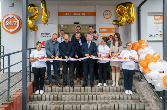 Domáca sieť COOP Jednota otvorila už 20. automatizovanú predajňu. Severná Orava sa stáva lídrom inovatívneho maloobchodu