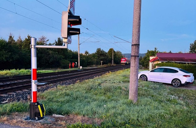 Tragédia na železnici vo Vajnoroch. Zrážku s vlakom neprežil 46-ročný muž