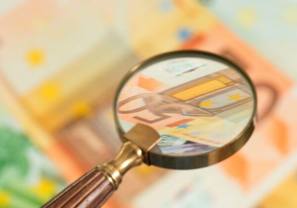 Ako hospodária obce a mestá? Zadlženosť klesá, no finančné zdravie samospráv stagnuje