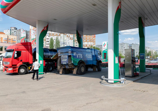 Ďalšie ruské regióny obmedzili predaj nedostatkového benzínu
