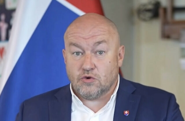 Huliak rešpektuje Pellegriniho rozhodnutie nepodpísať zákon o hazarde, s jeho postojom však nesúhlasí – VIDEO