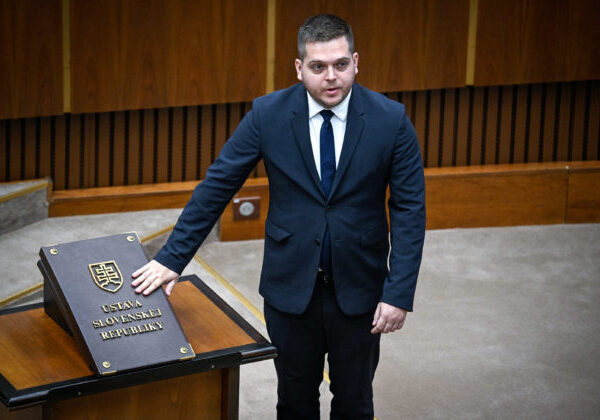 Ukrajinská ambasáda na Slovensku kritizuje na slová Melichera, ide o preberanie ruskej propagandy