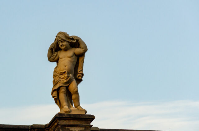 Na lávke pribudla socha, vystrašení&hellip;