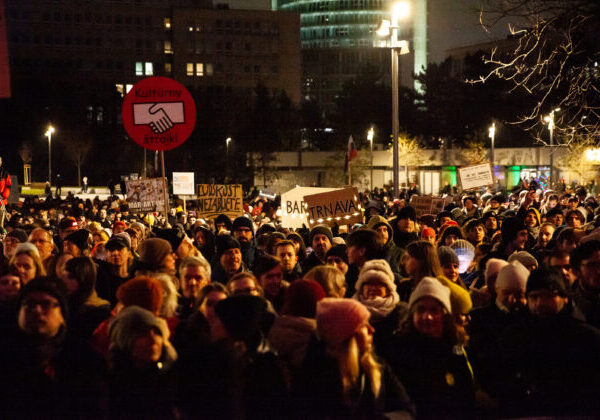 Hnutie Slovensko si pripomenie 17. novembra v Trnave, progresívci zas budú v Bratislave