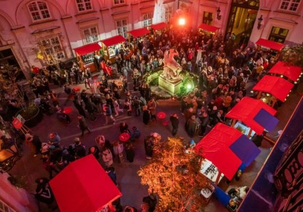 Bratislava opäť ožije vôňou vína, populárny festival sa vracia na nádvorie Primaciálneho paláca – FOTO