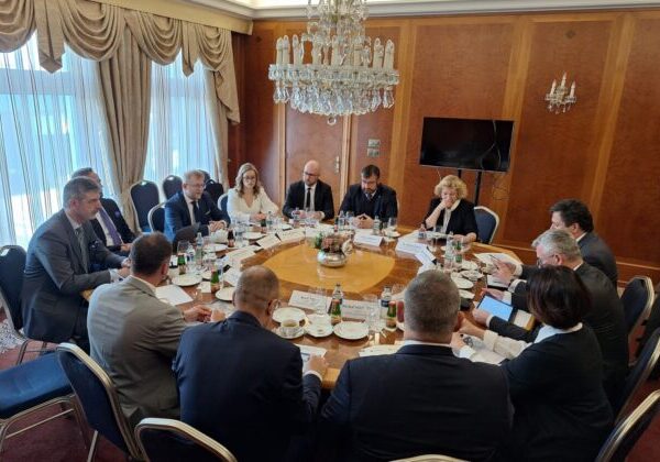 Predstavitelia justície zasadli za okrúhly stôl, riešili ochranu komunikácie medzi advokátom a klientom