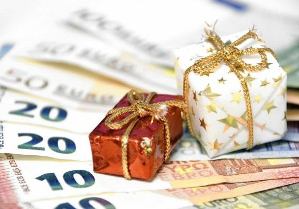 Od hotovosti po čínske e-shopy. Vianočné návyky Slovákov sa menia rýchlejšie než kedykoľvek predtým