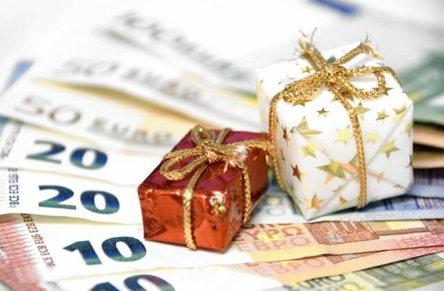 Od hotovosti po čínske e-shopy. Vianočné návyky Slovákov sa menia rýchlejšie než kedykoľvek predtým