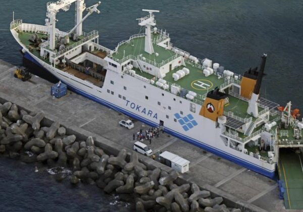 Po zemetrasení v oceáne vydali v Japonsku varovanie pred cunami