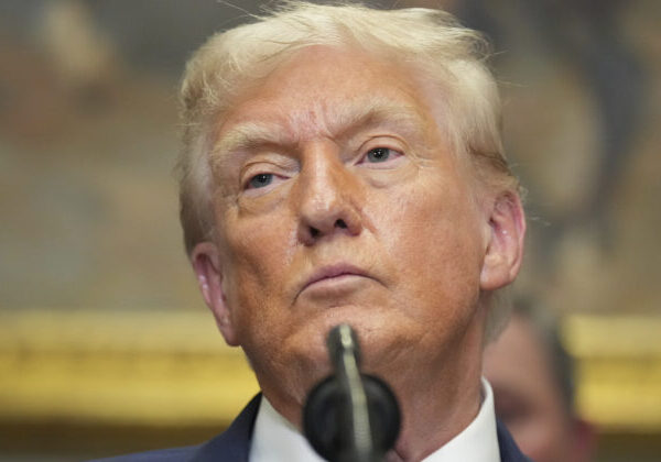 Úplná kapitulácia a strata kľúčových obranných pozícií, zotreli analytici Trumpov 28-bodový mierový plán pre Ukrajinu