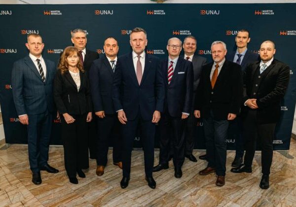 Winkler predstavil prvých kandidátov do komunálnych volieb, priblížil aj hlavné priority strany Dunaj – VIDEO, FOTO