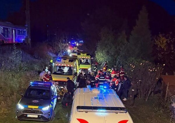 Nemocnica priblížila zranenia cestujúcich po zrážke vlakov a koľko ich zostalo hospitalizovaných – VIDEO, FOTO