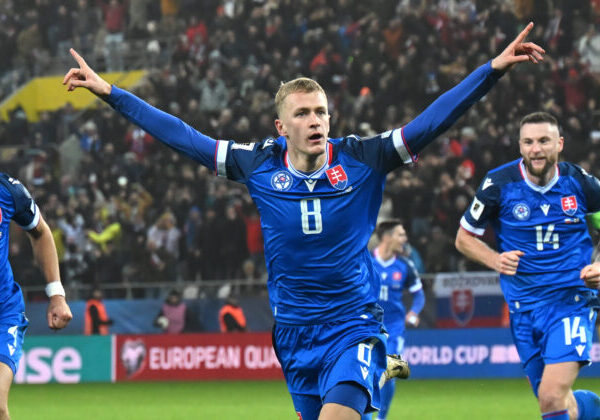 Slovensko vydrelo cenné víťazstvo. Hrdina Bobček ukázal čuch na góly a zabezpečil minimálne baráž – VIDEO, FOTO