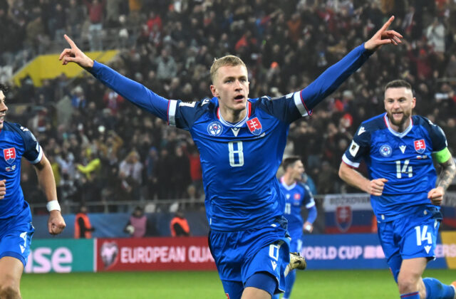 Slovensko vydrelo cenné víťazstvo. Hrdina Bobček ukázal čuch na góly a zabezpečil minimálne baráž – VIDEO, FOTO