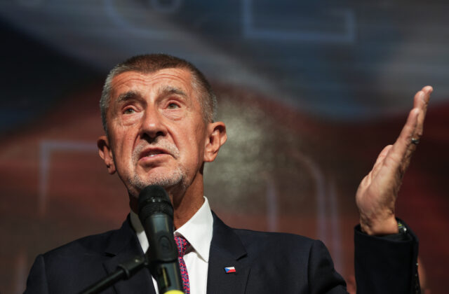 Babiš položil kvety na Národnej&hellip;