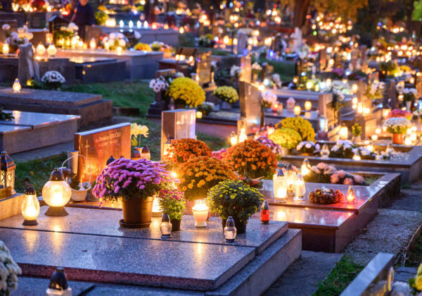 Slovensko ročne dováža takmer 4 kilá sviečok na obyvateľa, v EÚ patríme medzi rekordérov