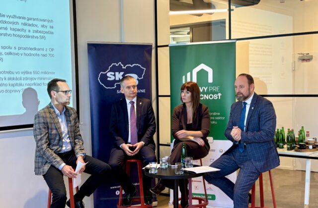 Zástupcovia samospráv a združenie Budovy…