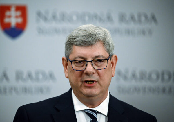 Štátna tajomníčka Roskoványi končí na ministerstve spravodlivosti, ukončenie jej funkcie navrhol Susko