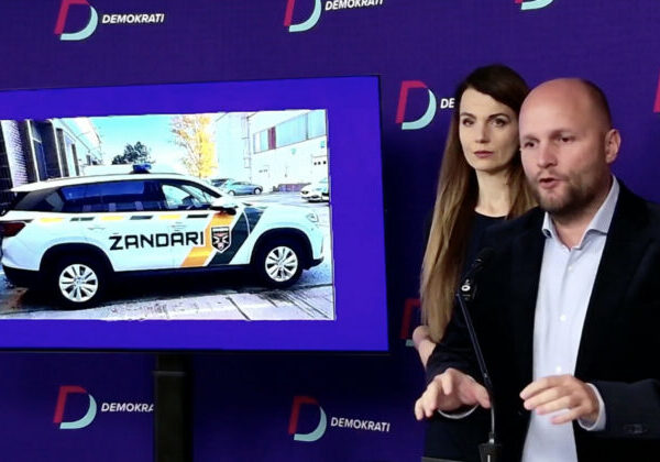 Stretnutie o Žandárskom zbore sa podľa Naďa skončilo fiaskom, otázok bolo viac ako odpovedí – VIDEO