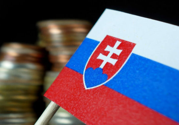 RÚZ znepokojuje pokles Slovenska v rebríčku Ekonomickej slobody, vyzýva na slušnú politiku a transparentnosť