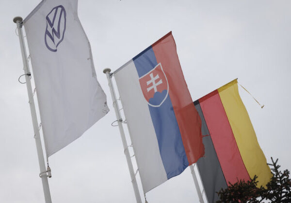 Nemecké firmy na Slovensku obmedzujú investície aj nábor zamestnancov, príčinou je neisté prostredie