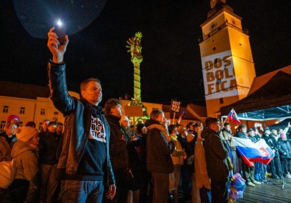 Fico je už porazený, vyhlásil Matovič na zhromaždení v Trnave. Prišli aj ďalší zástupcovia opozície