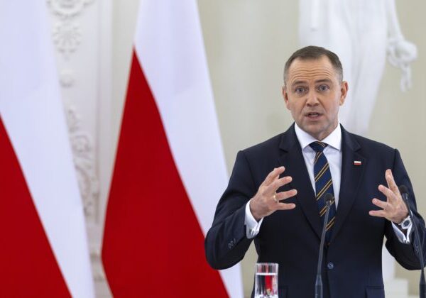 Raši sa stretol s poľským prezidentom, zhodli sa na záujme oživiť parlamentný dialóg medzi krajinami – VIDEO