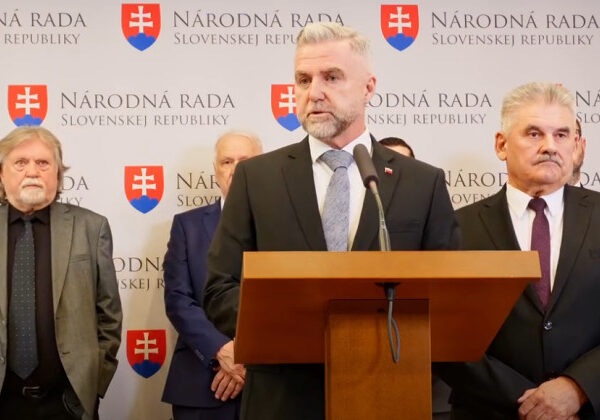 Parlament sa bude zaoberať návrhom zákona o Úrade na ochranu oznamovateľov, Gašpar hovorí aj o ďalšom zlučovaní – VIDEO
