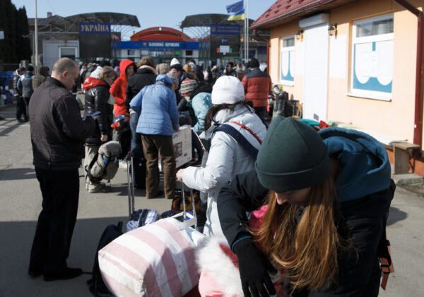 Poskytovanie dočasného útočiska Ukrajincom by sa nemalo skončiť pred ukončením bojov, tvrdí ministerstvo vnútra