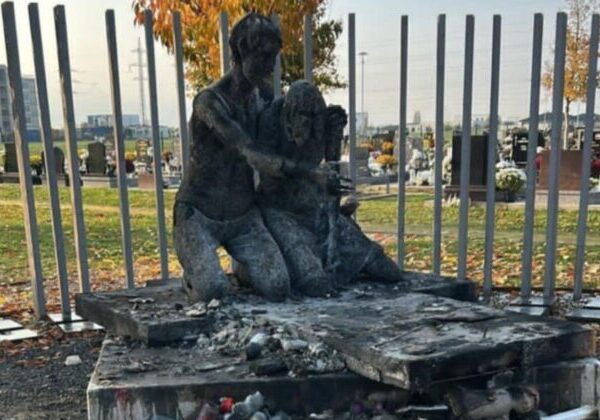 Požiar v Trnave poškodil pamätník nenarodeným deťom, hasiči potvrdili nedbanlivosť – FOTO