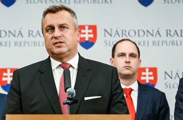 Danko chce hlavu Lajčáka. Kým bude poradcom Fica, na Úrad vlády nevstúpi