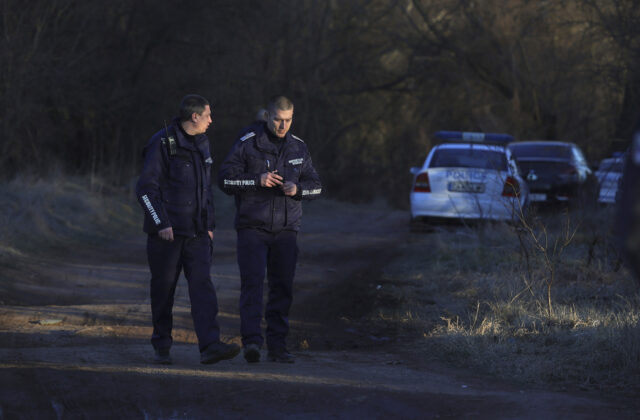 Šiesti migranti zahynuli, keď ich auto pri unikaní&hellip;