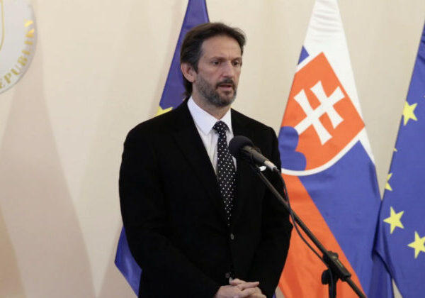 Čítajú bez porozumenia, hovorí Kaliňák o obavách SaS, ako naloží s prostriedkami z nástroja SAFE – VIDEO