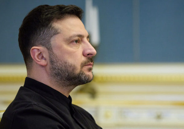 Zelenskyj navštívil vojakov pri čiastočne obkľúčenom Pokrovsku