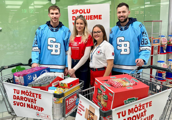 Aj z malého gesta vznikne veľká pomoc: Potravinová zbierka v Kauflande potvrdila silu spolupatričnosti