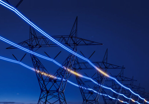 Pre ukrajinské útoky zostalo v ruských oblastiach pri hraniciach bez elektriny najmenej 20-tisíc ľudí