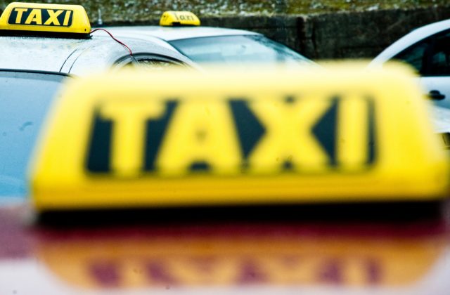 Finančná správa zatlačila na taxikárov,…