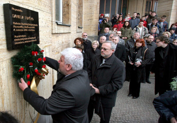 Študenta Daniela Tupého zavraždili presne pred 20 rokmi, vyšetrovanie bolo podľa rodiny zmarené – VIDEO