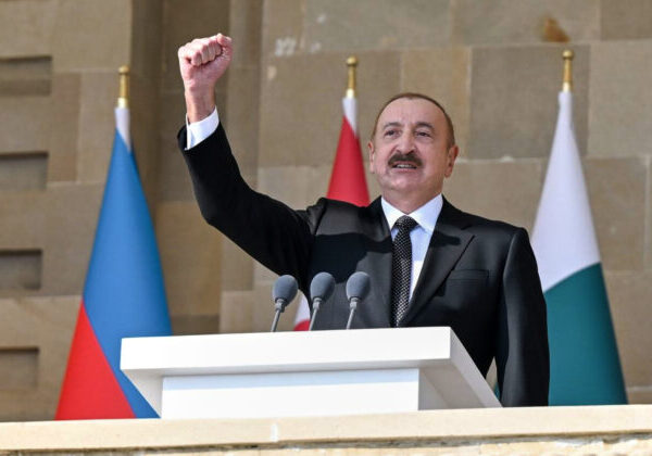 Baku si predvolalo ruského veľvyslanca po tom, ako ruská raketa zasiahla azerbajdžanskú ambasádu v Kyjeve