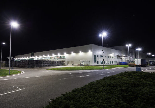 Bezkonkurenčná rýchlosť dodávok originálnych dielov prináša zákazníkom značky Škoda servis bez zbytočných prestojov